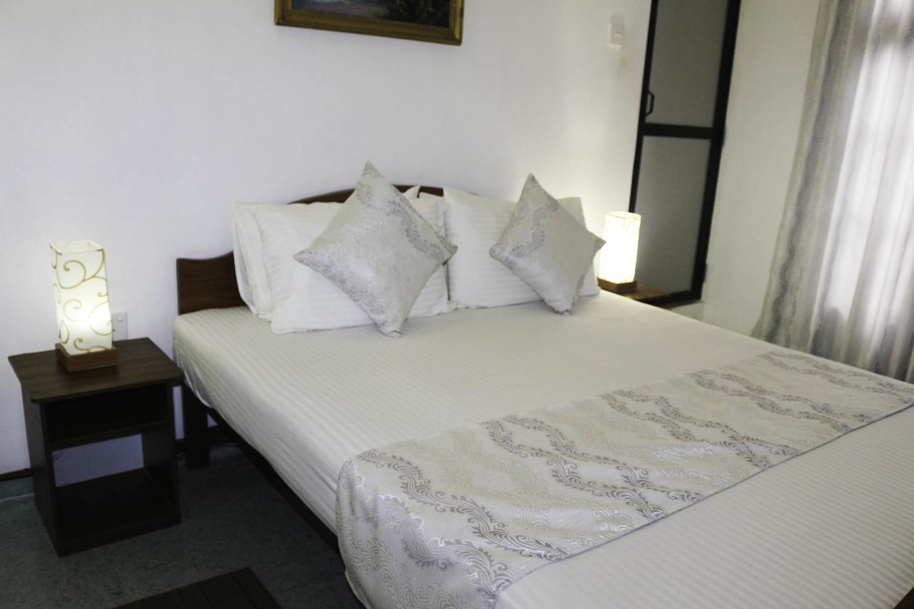 Yoho Travellers Residence Kandy Kültér fotó